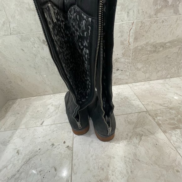 UGG {6.5} Boots Seldon Tall Black Leather Riding Boot Rear Zipper - Picture 4 of 7